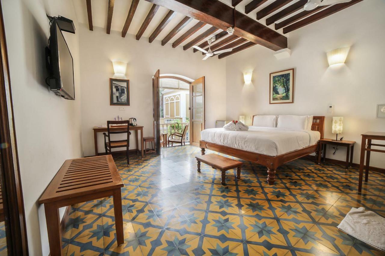 Hotel Petit Palais à Pondichéry Extérieur photo