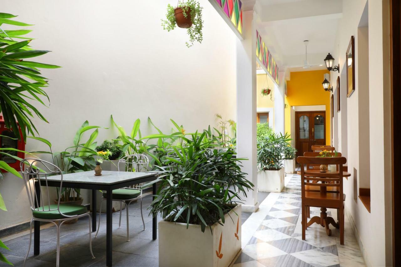 Hotel Petit Palais à Pondichéry Extérieur photo