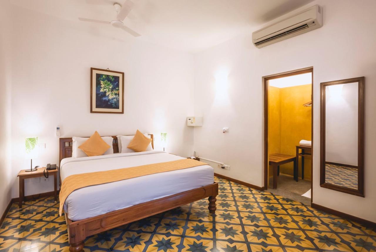 Hotel Petit Palais à Pondichéry Extérieur photo